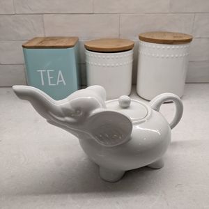 Elephant tea pot